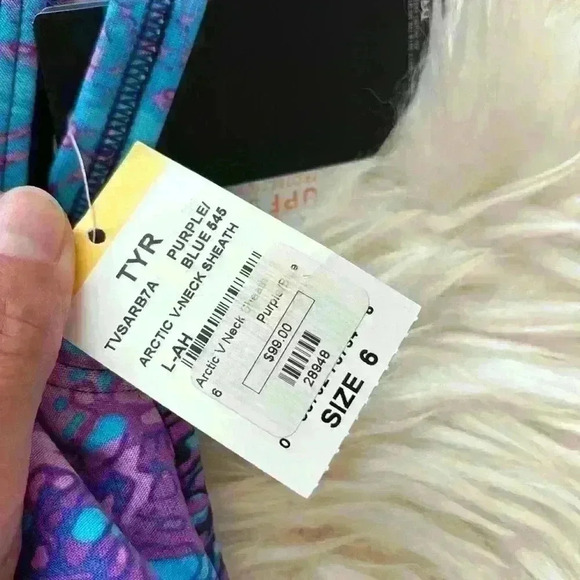 NWT TYR swimsuit - Picture 3 of 7